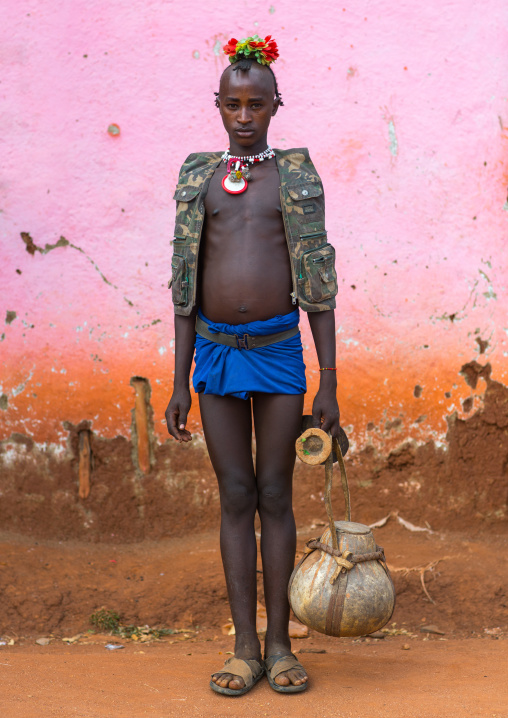 Bana tribe man with plastic flowers in the hair, Omo valley, Key afer, Ethiopia