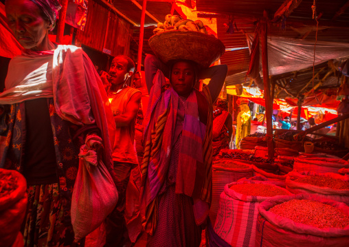 Spice and grain market in the old town, Harari region, Harar, Ethiopia