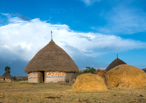 Ethiopia, Kembata, Alaba Kuito, painted house of alaba people