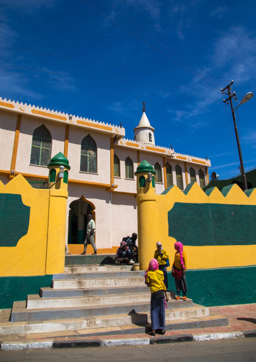 People going inside al-jami mosque for the friday pray, Harari Region, Harar, Ethiopia