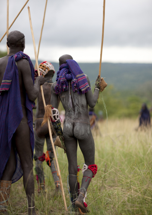 Donga stick fighting in Suri tribe, Tulgit, Omo valley, Ethiopia