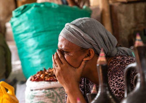 Ethiopian woman seller in the market, Harari region, Harar, Ethiopia