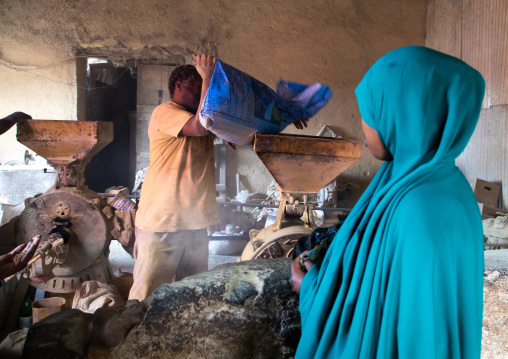 Ethiopian woman in a mill, Harari region, Harar, Ethiopia