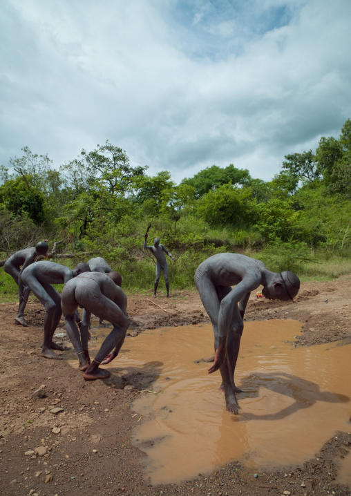 Men preparing for donga, Turgit village, Omo valley, Ethiopia