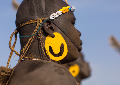 Bodi tribe fat man during Kael ceremony, Omo valley, Hana Mursi, Ethiopia