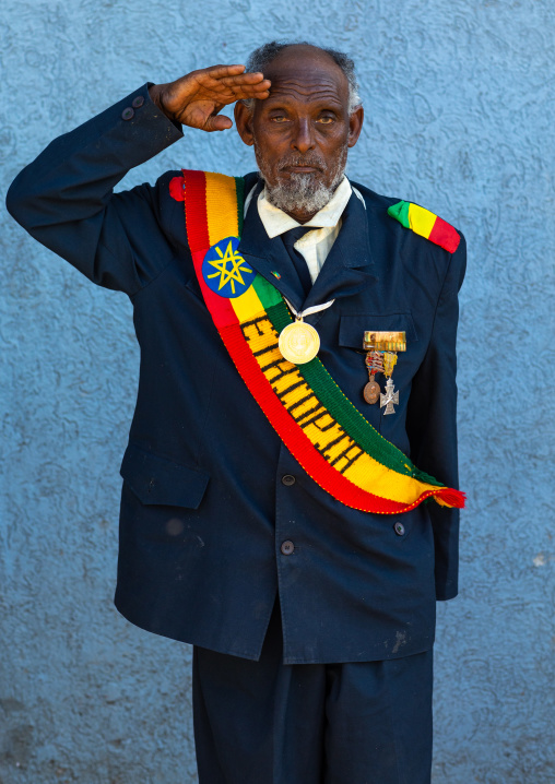 Veteran from the italo-ethiopian war in army uniform saluting, Addis Abeba region, Addis Ababa, Ethiopia