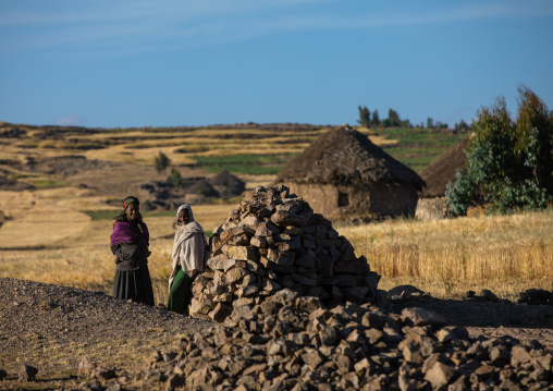 Ethiopian women in a village of the highlands, Amhara region, Weldiya, Ethiopia