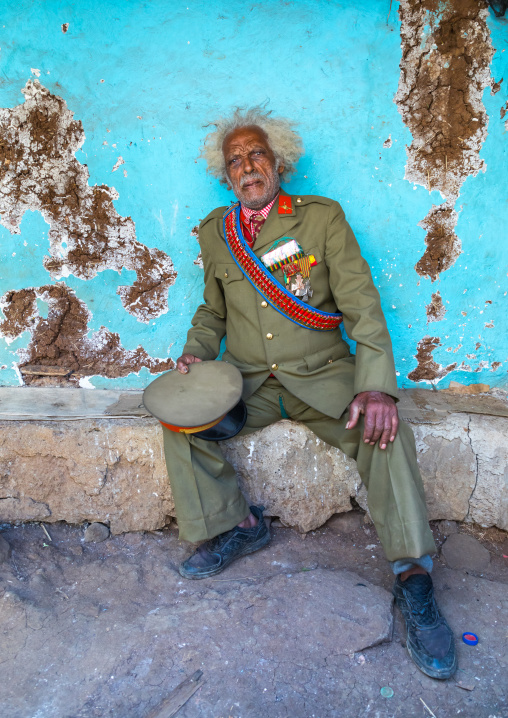 Ethiopian veteran from the italo-ethiopian war in army uniform, Addis Ababa Region, Addis Ababa, Ethiopia