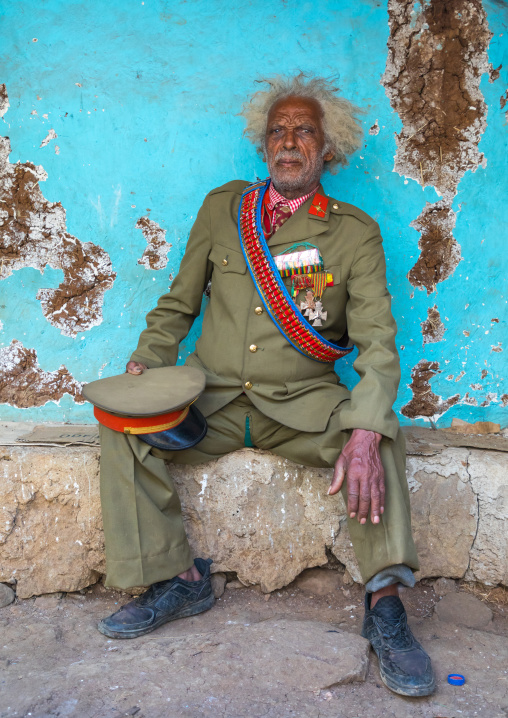 Ethiopian veteran from the italo-ethiopian war in army uniform, Addis Ababa Region, Addis Ababa, Ethiopia