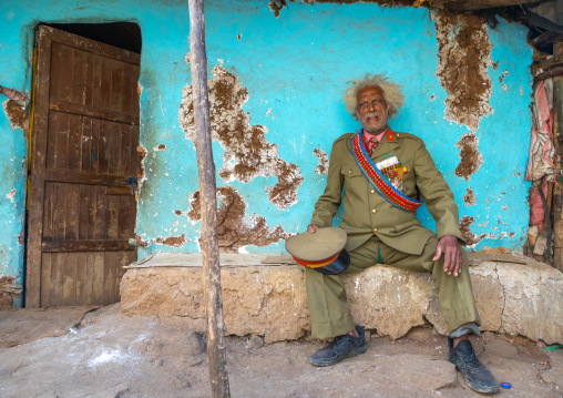 Ethiopian veteran from the italo-ethiopian war in army uniform, Addis Ababa Region, Addis Ababa, Ethiopia