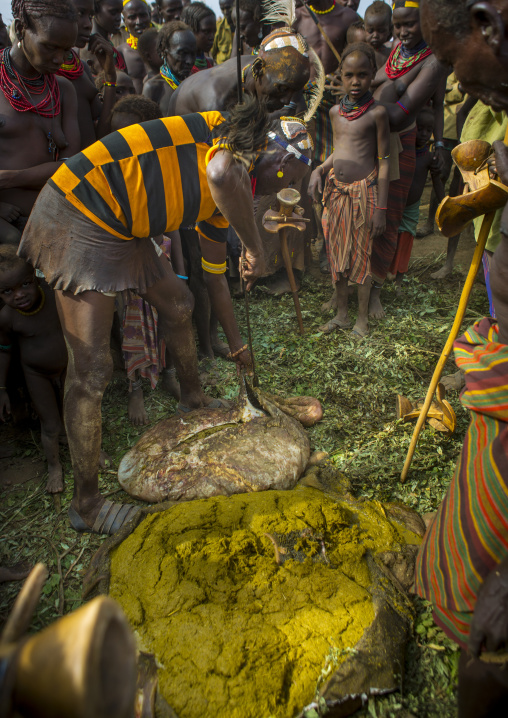 Dassanech Tribe People Putting Cow Dungs On Their Bodies For A Ceremony, Omorate, Omo Valley, Ethiopia