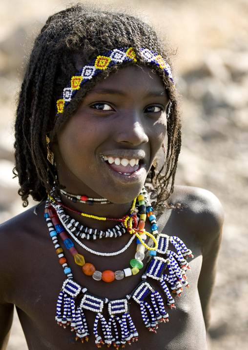 Afar tribe woman with sharpened teeth, Assaita, Afar regional state, Ethiopia