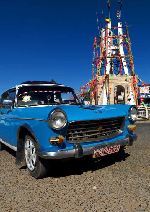 Old Peugeot 404 Taxi, Harar, Ethiopia