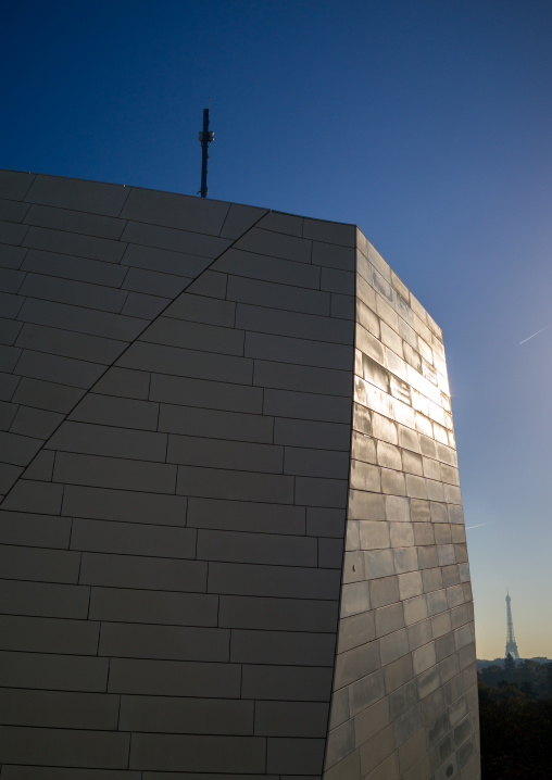 Detail Of Glass Sails Of The Louis Vuitton Foundation Museum Built By Frank Gehry, Bois De Boulogne, Paris, France