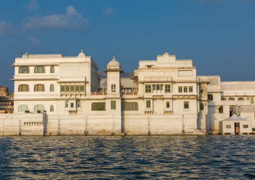 Houses on lake Pichola, Rajasthan, Udaipur, India