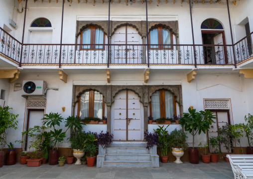 Dev Niwas hotel courtyard, Rajasthan, Bundi, India