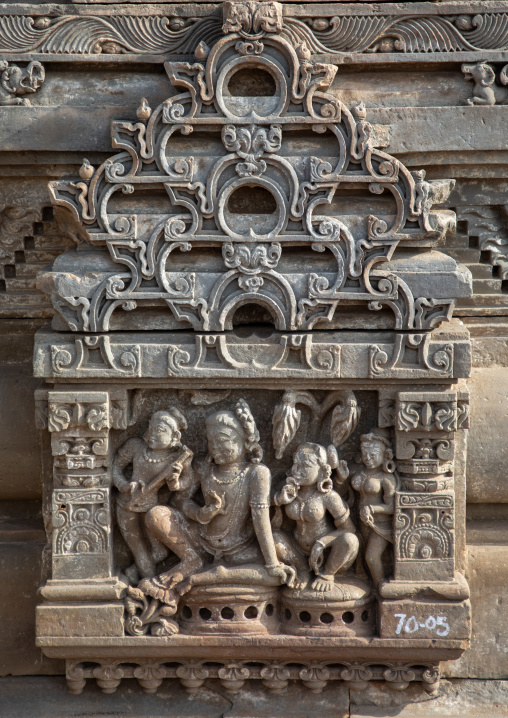 Carved idols on the wall of Harshat Mata temple, Rajasthan, Abhaneri, India