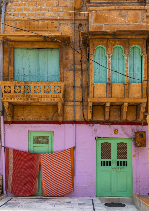 Old haveli balcony, Rajasthan, Jaisalmer, India