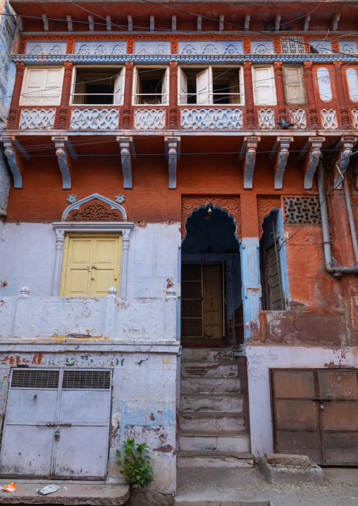 Old balcony of a haveli, Rajasthan, Jodhpur, India