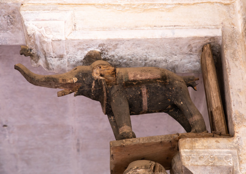 Stone elephant statue in Taragarh fort, Rajasthan, Bundi, India