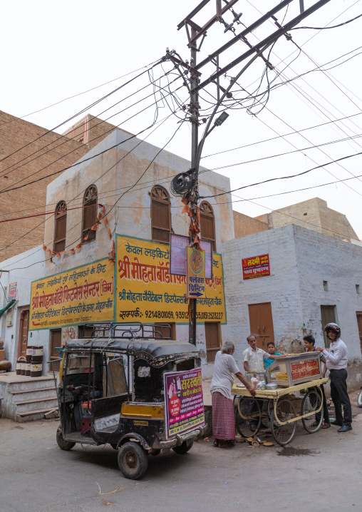 Food stall selling street food, Rajasthan, Bikaner, India