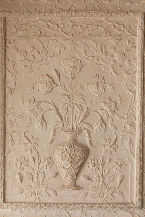 Wall with ornate tile at Jaigarh fort, Rajasthan, Amer, India