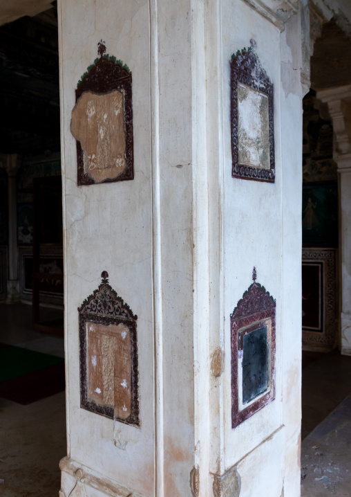 Mirrors on pillars in Taragarh fort, Rajasthan, Bundi, India