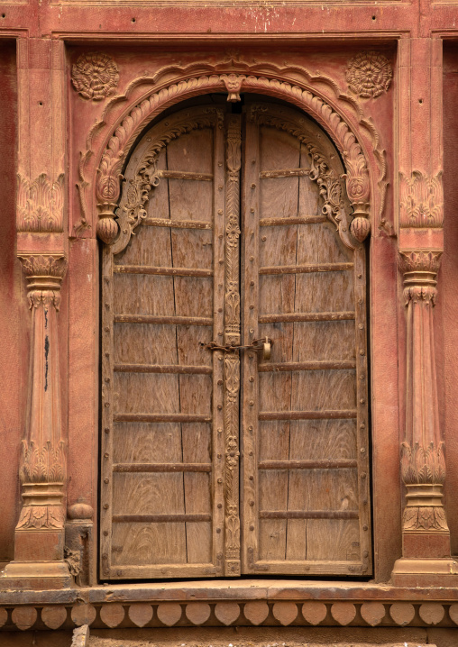 Beautiful wodden door of a haveli in the old city, Rajasthan, Bikaner, India