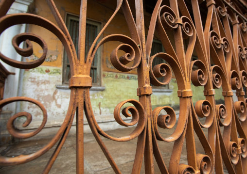 Old historic haveli iron fence, Rajasthan, Nawalgarh, India