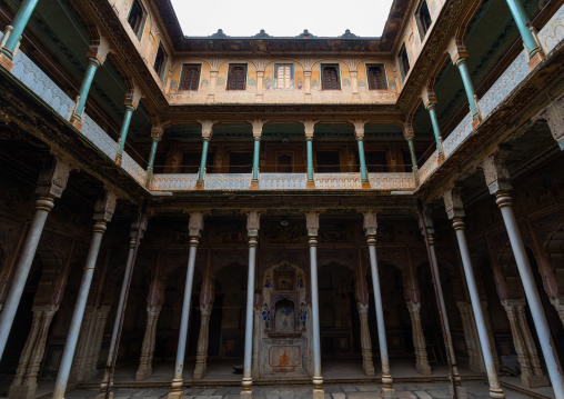 Old historic haveli courtyard, Rajasthan, Nawalgarh, India