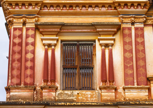 Closed Window Of A Chettiar Mansion In Kanadukathan Chettinad, India