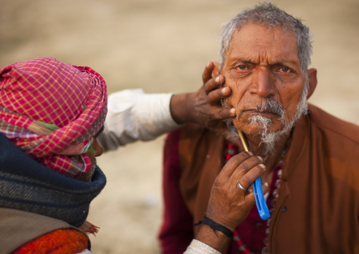 Hairdresser At Maha Kumbh Mela, Allahabad, India