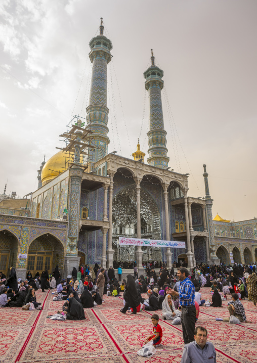 Pilgrims at the shrine of fatima al-masumeh, Qom province, Qom, Iran