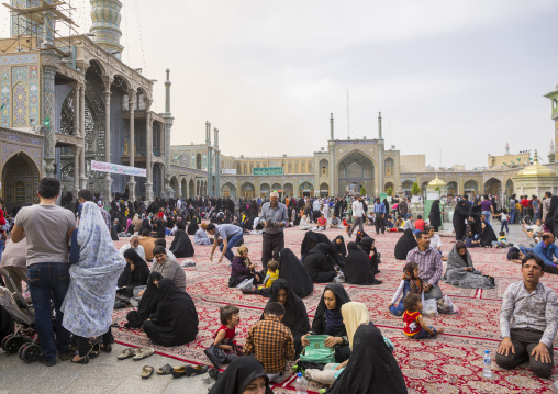 Pilgrims at the shrine of fatima al-masumeh, Qom province, Qom, Iran