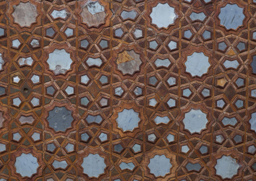 Ceiling with its intricate and elaborate patterns in hasht behesht palace
, Isfahan province, Isfahan, Iran