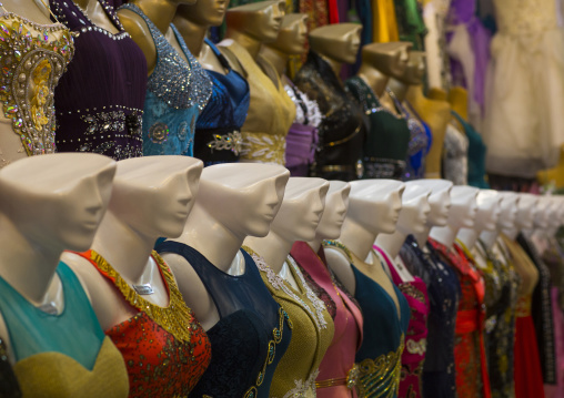 Mannequins with heads hald cut in the bazaar, Isfahan province, Isfahan, Iran