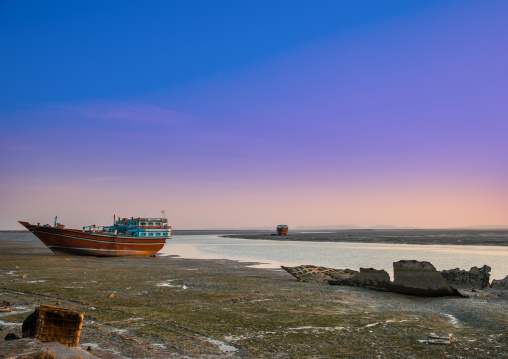 dhow boats at low tide, Qeshm Island, Laft, Iran