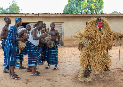 Goli sacred mask dance in Baule tribe during a ceremony, Région des Lacs, Bomizanbo, Ivory Coast