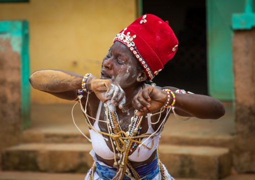 Komian woman during a ceremony in Adjoua Messouma Komians initiation centre, Moyen-Comoé, Aniassue, Ivory Coast