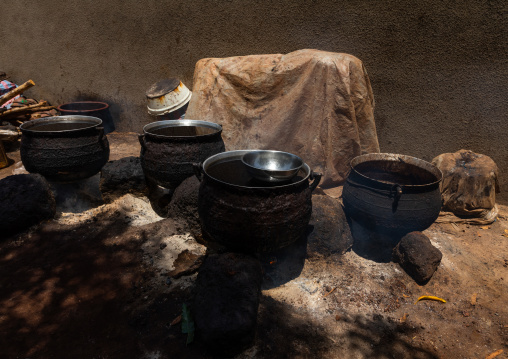 Shea butter or karite factory, Savanes district, Tcheregnimin, Ivory Coast