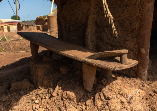 Senufo wooden bed for the dead, Savanes district, Niofoin, Ivory Coast