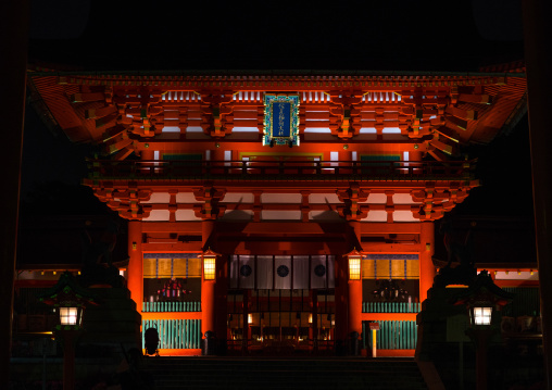 Fushimi inari taisha temple by night, Kansai region, Kyoto, Japan