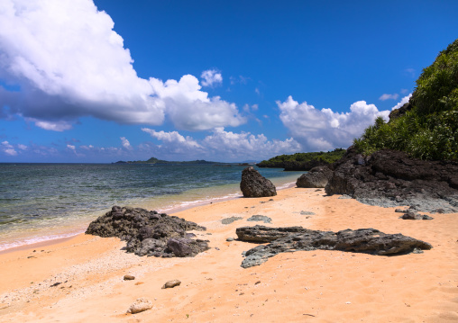 Empty Uganzaki north beach, Yaeyama Islands, Ishigaki, Japan