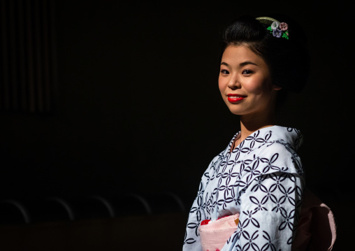 Portrait of a maiko called Chikasaya, Kansai region, Kyoto, Japan