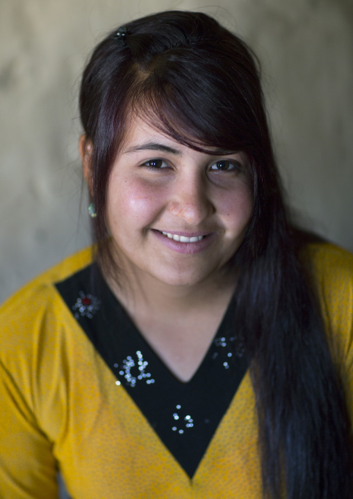 Young Kurdish Woman, Azaban, Kurdistan, Iraq