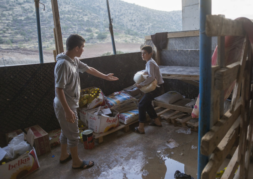 Yezidi Refugees Displaced From Sinjar Living In An Under Construction Building, Duhok, Kurdistan, Iraq