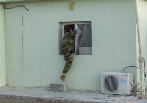 Training Of A Peshmerga Woman Of The 2Nd Battalion, Sulaymaniyah, Kurdistan, Iraq