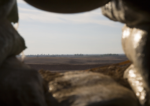 Kurdish Shelter On The Frontline In Front Of Daesh Army, Kirkuk, Kurdistan, Iraq