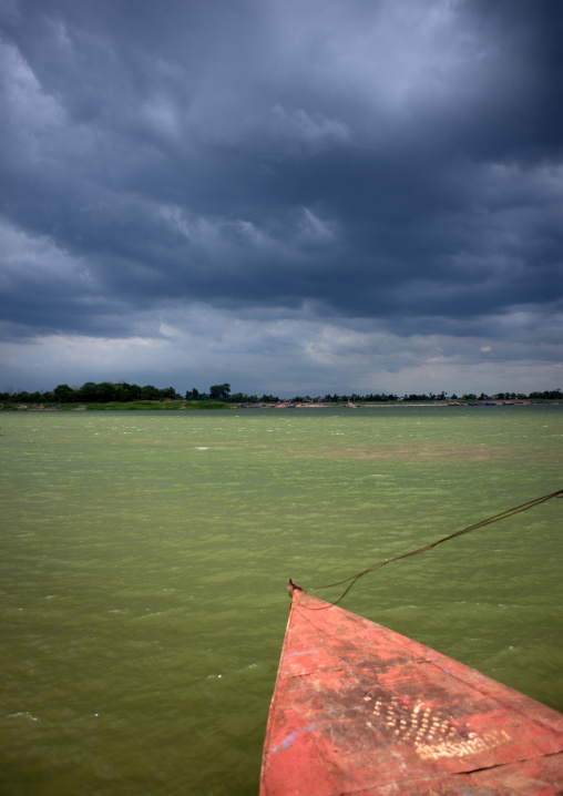 Boat on mekong river, Phonsaad, Laos