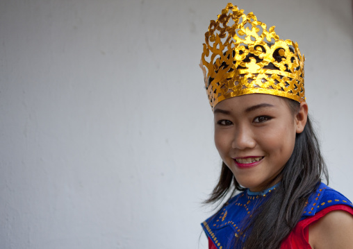 Girl in traditional clothing during pii mai lao new year celebration, Luang prabang, Laos